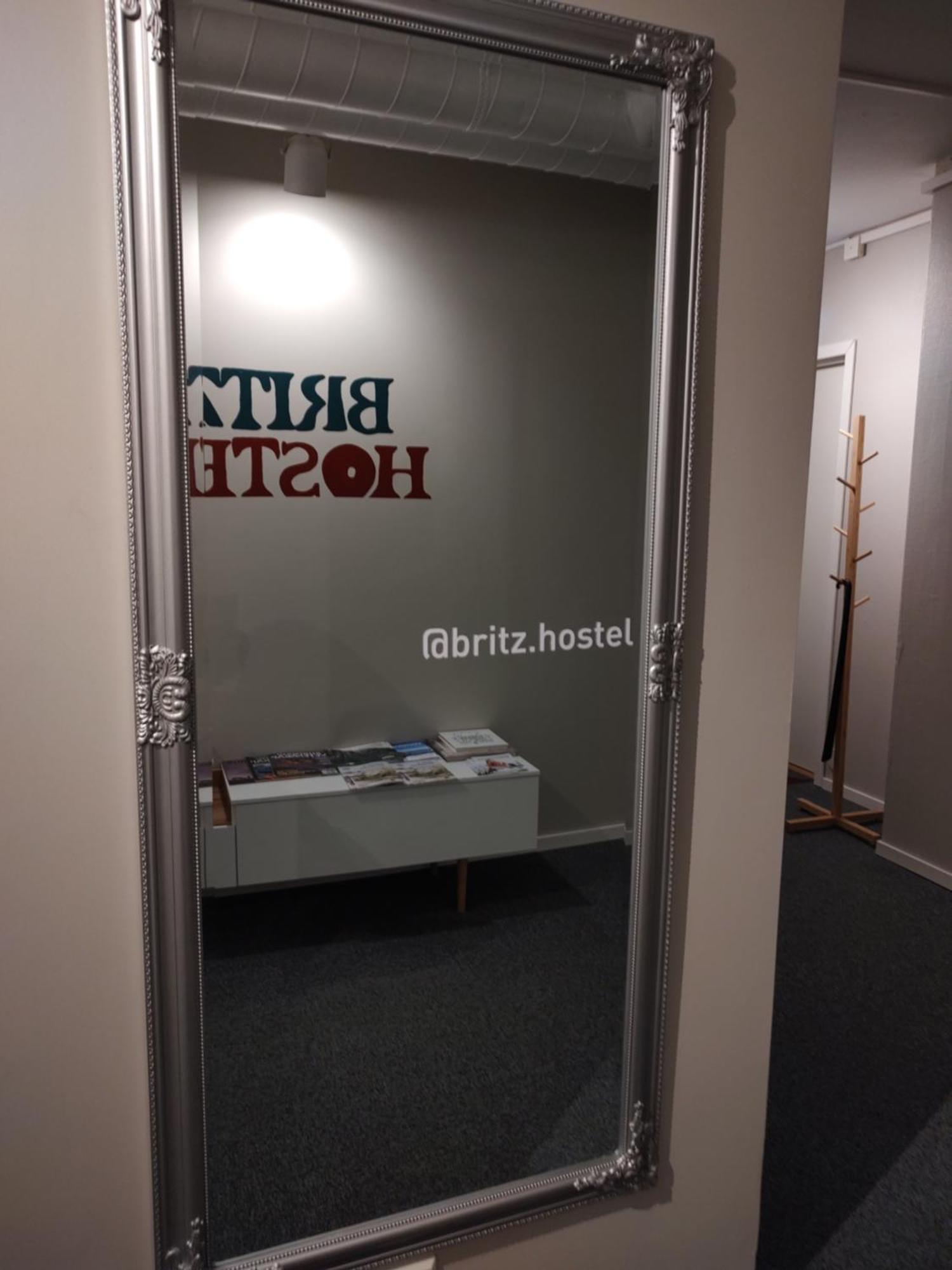 Britz Hostel Kristinehamn Buitenkant foto