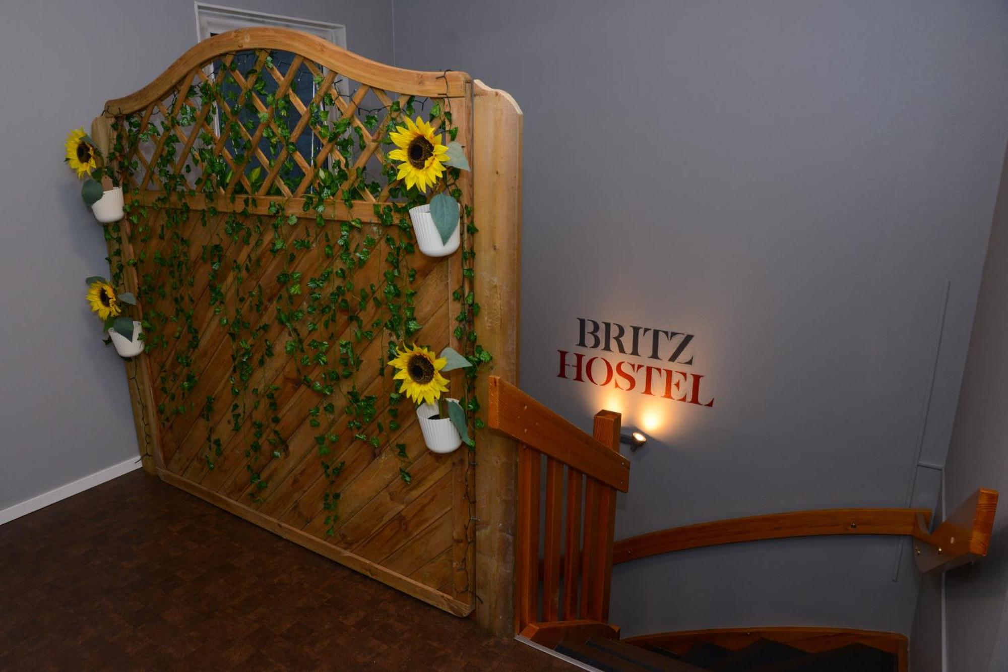 Britz Hostel Kristinehamn Buitenkant foto
